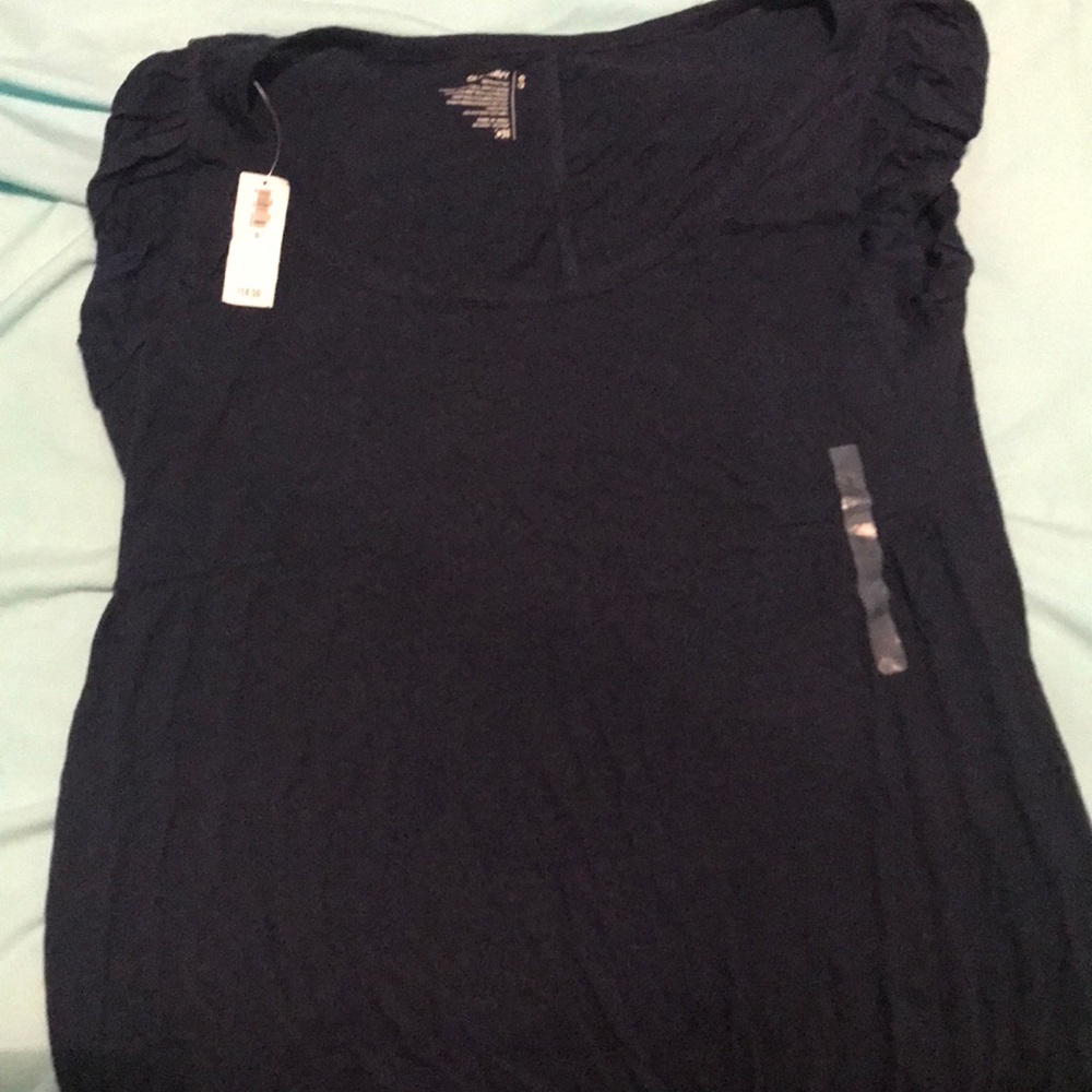 Short sleeve ruffle shirt
